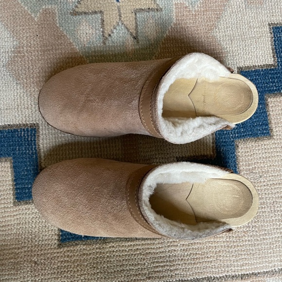 No. 6 Sherpa Lined Tan Suede Clog Size 40 - runs small - Picture 5 of 12